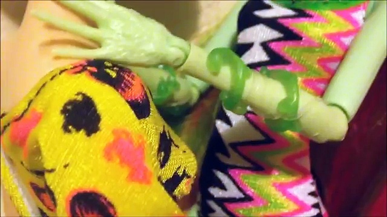 MONSTROUS THANKSGIVING SPECIAL | *MATURE AUDIENCE* Monster High Mayhem - Episode 117