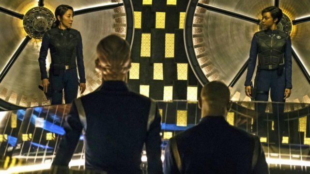 'Star Trek: Discovery' Boss Alex Kurtzman Opens Up About Show's Delay | THR News