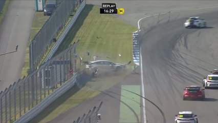 Preisig Big Crash 2017 ADAC TCR Hockenheim Race 1