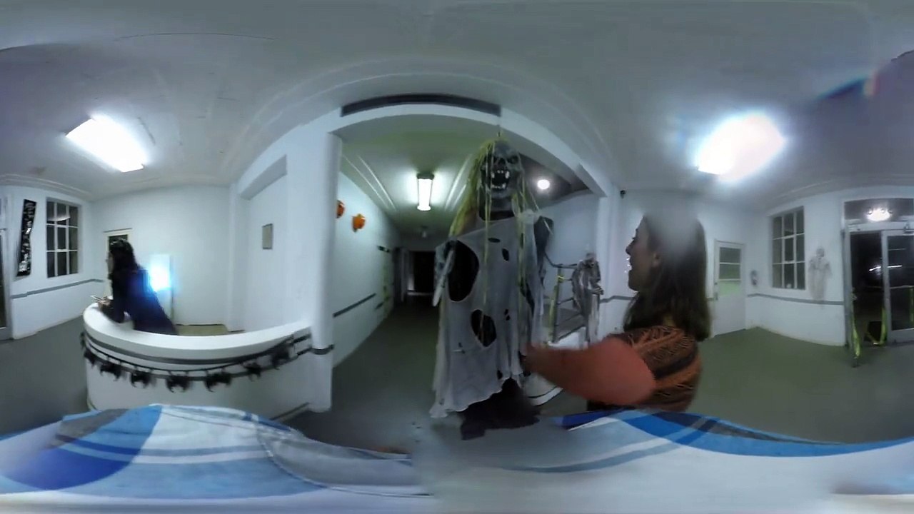 Scarehouse Warehouse - VR 360 Horror Film