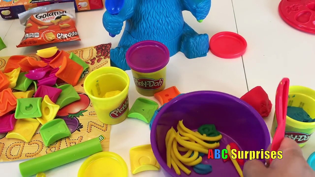 FEED Cookie Monster Playdoh Cookies Gummy Worms Bears Fish Gross Jelly Beans Learn Colors & ABC Kids