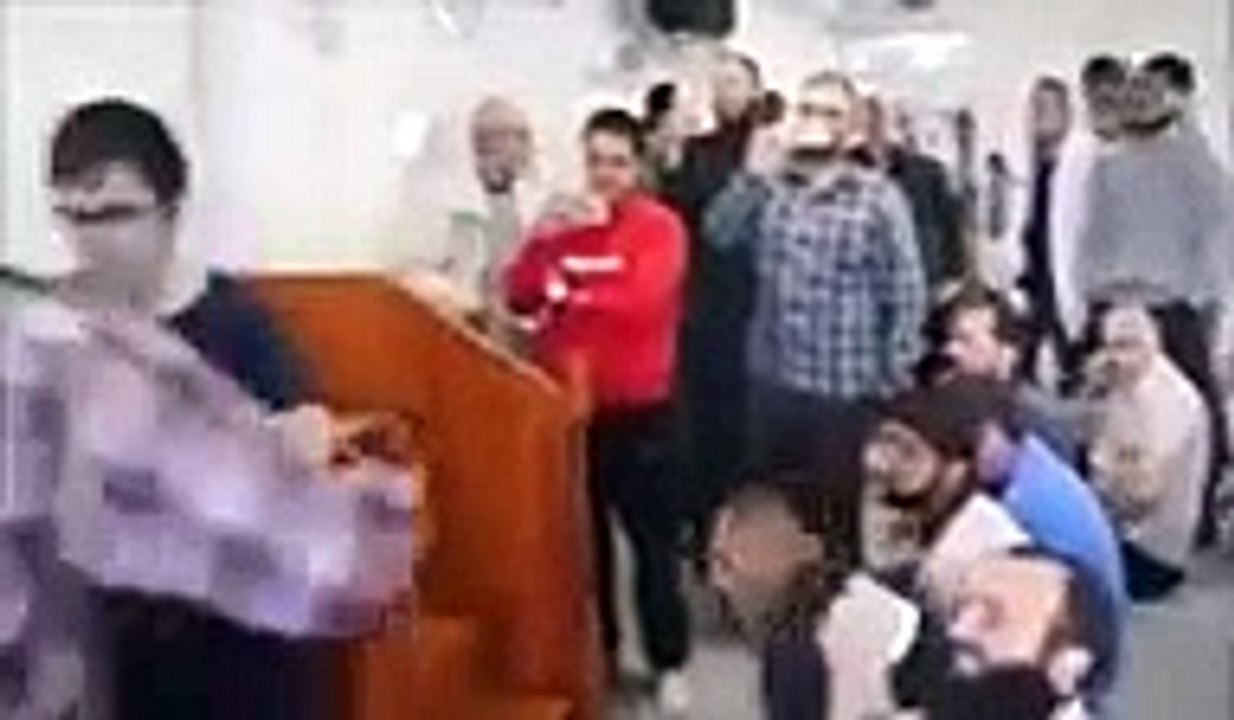 Greek Man Converts to Islam in Greece