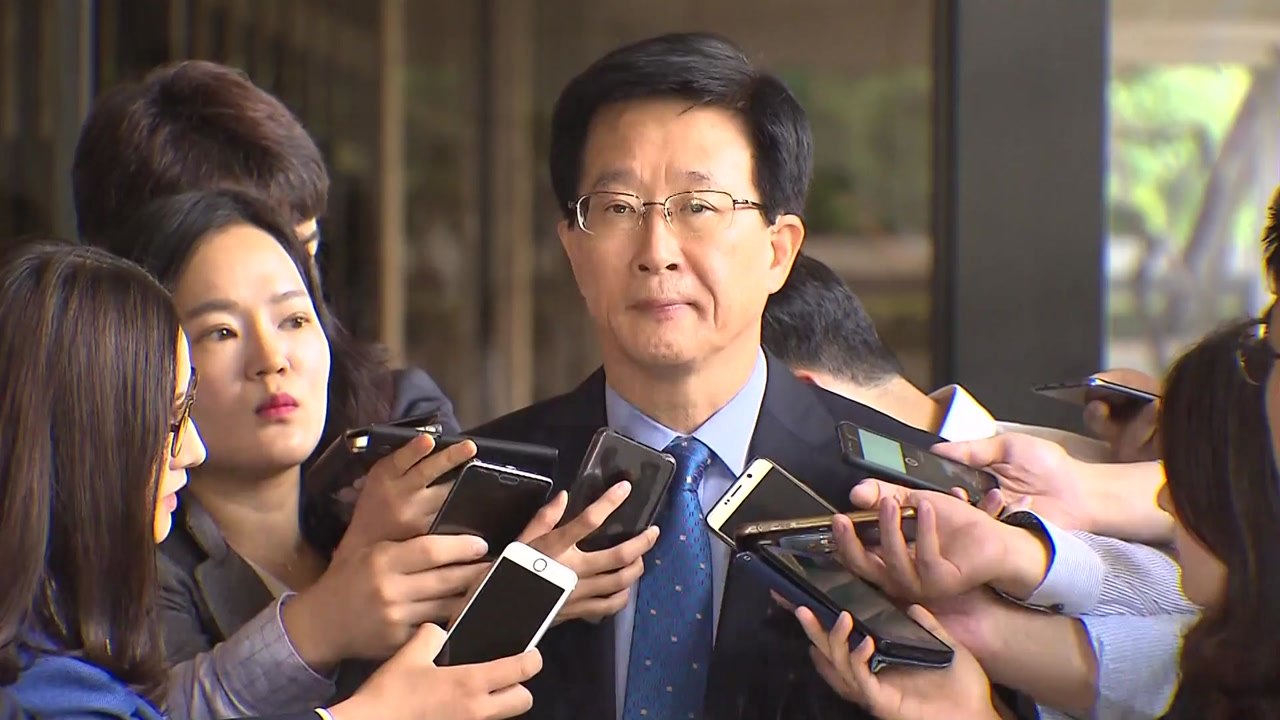 원세훈 前 국정원장 내일 소환...추명호 전 국장 압수수색 / YTN