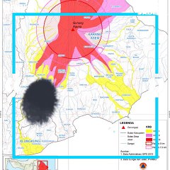 Gunung Agung meletus