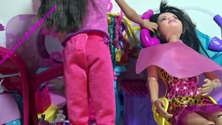 Barbie Malibu Kuaför Salonu - Barbie oyuncak videoları