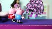 Peppa Pig George cai pulando na cama da Barbie - Peppa Portugues DisneyKids Brasil