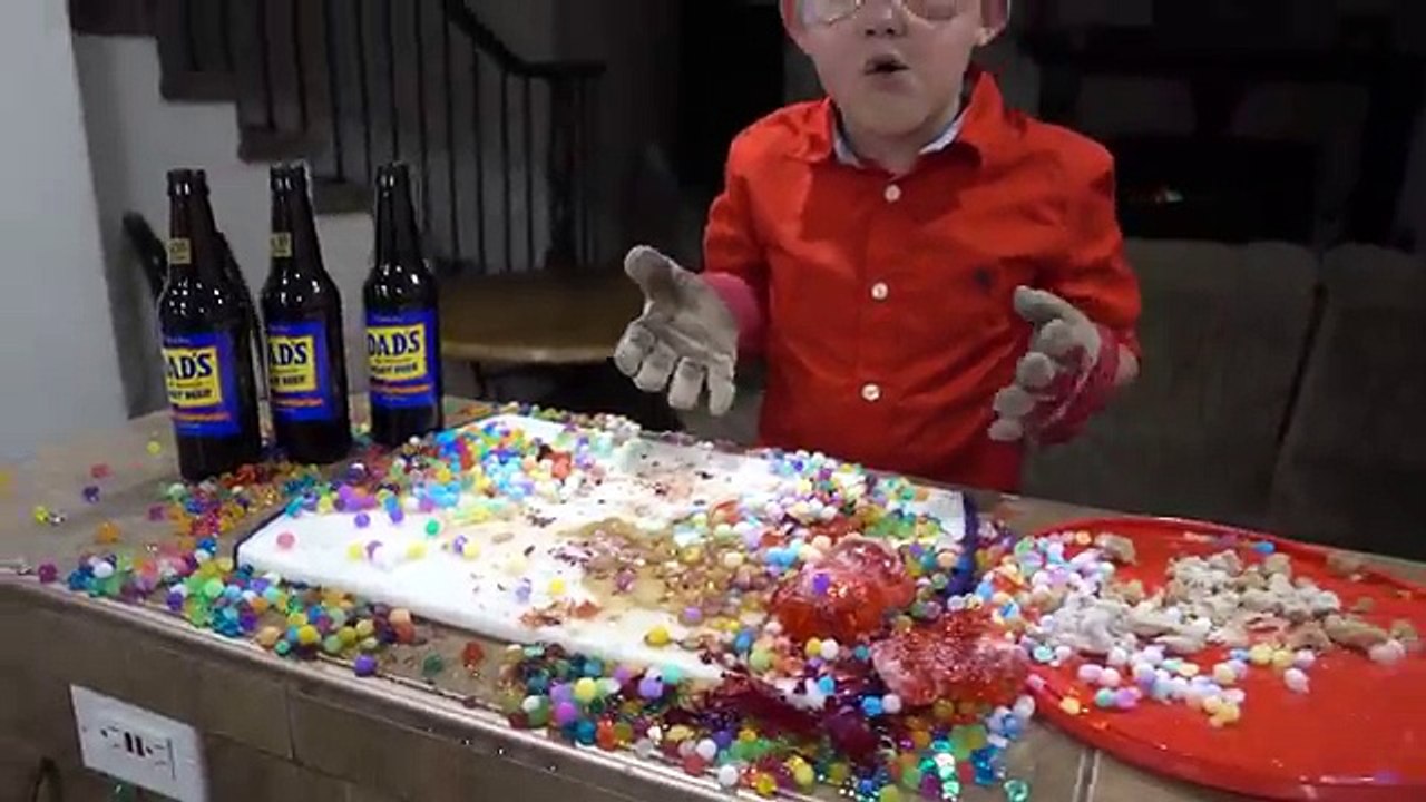 Science Experiment Liquid Nitrogen DIY Root Beer Float Slushy!!