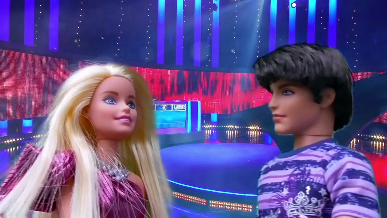 Los juguetes de titi es secuestrada | Ladybug y Cat Noir la rescatan en Episodios de Ladybug