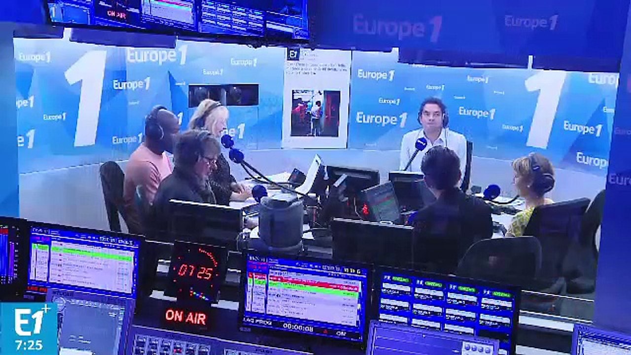 Pourquoi les jauges à essence des voitures mettent-elles plus de temps pour aller de plein à moitié-plein, que pour aller de moitié-plein à vide ?