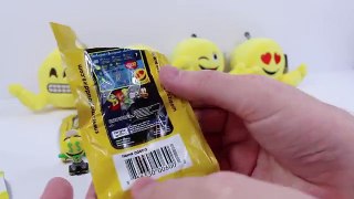 Amazing Emoji Blind Surprise Toys and Emoji Buddiez Plush Review
