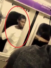 Metro Kapısının Dışına Tutunarak Seyahat Eden Genç, Ölümle Dans Etti