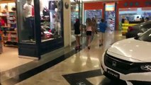 Vlog - Andando de Tênis de Rodinha no Shopping