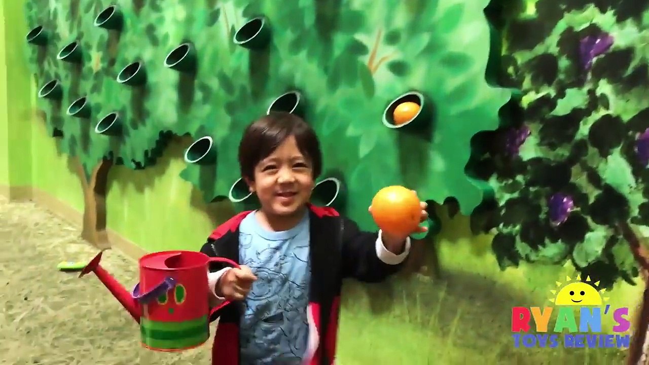 CHILDREN'S MUSEUM Pretend Play Indoor Playground for Kids Family Fun Kids Songs Nursery Rhyme-ECsWVHb-gi4