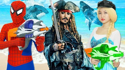 Spiderman Frozen Elsa vs Pirates of the Caribbean Peppa Pig Hulk Superman Fun Superhero in Real Life