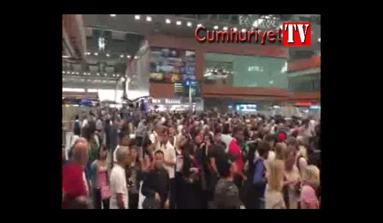 Sabiha Gökçen Havalimanı'nda 'POLNET' kuyruğu
