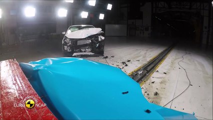 2017 Hyundai i30 - Crash test-cZvVgWe-g6I