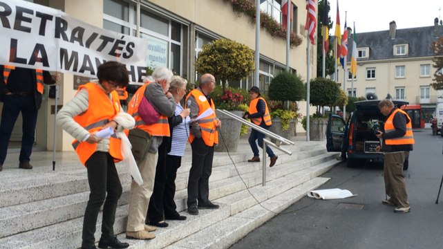Manifestation des retraités CFDT de la Manche