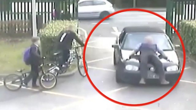 [영상] 주차장 진입 금지? 선생 들이받은 아빠 / YTN