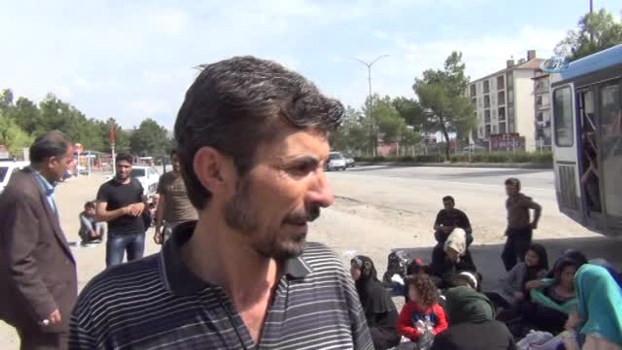 Tır'da Yakalanan Göçmen Çocuklar Her Şeyden Habersiz Parkta Oyun Oynamanın Keyfini Çıkardı