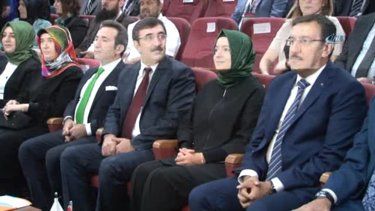 İki Bakanın Katılımı ile 1. Ulusal Kadın Girişimciliği Kongresi Başladı