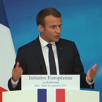 Emmanuel Macron : La crise migratoire est un défi durable. Nous manquons d’efficacité comme d’humanité.