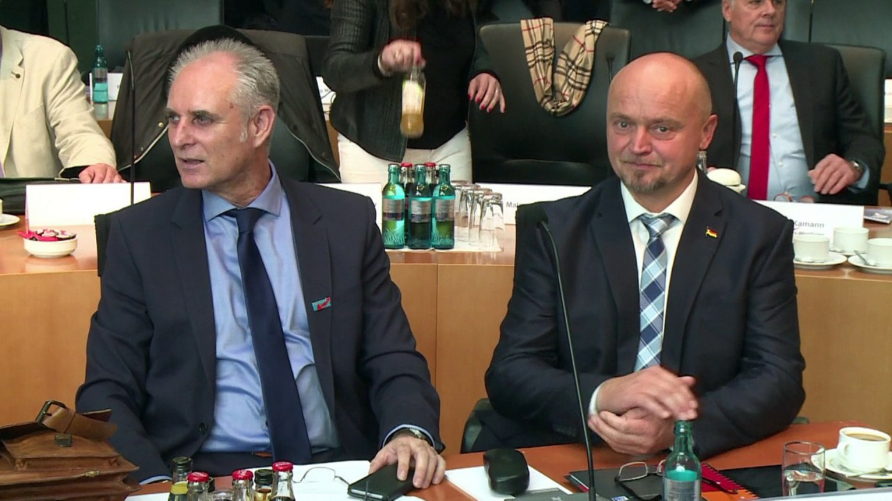 Afd demonstriert bei erster fraktionssitzung geschlossenheit