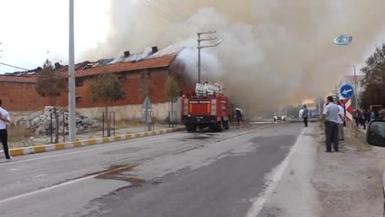 Tavşanlı'da Kullanılmayan Kümes ve Atölyede Yangın