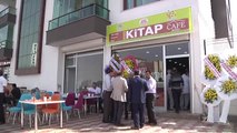 Kızlara Özel Kitap Kafe