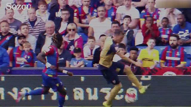 Mesut Özil evinin kapılarını açtı!