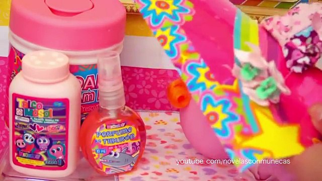 Juguetes Distroller - Vacunamos a Chivatita con Doctora Juguetes y Barbie cuida los ksi meritos