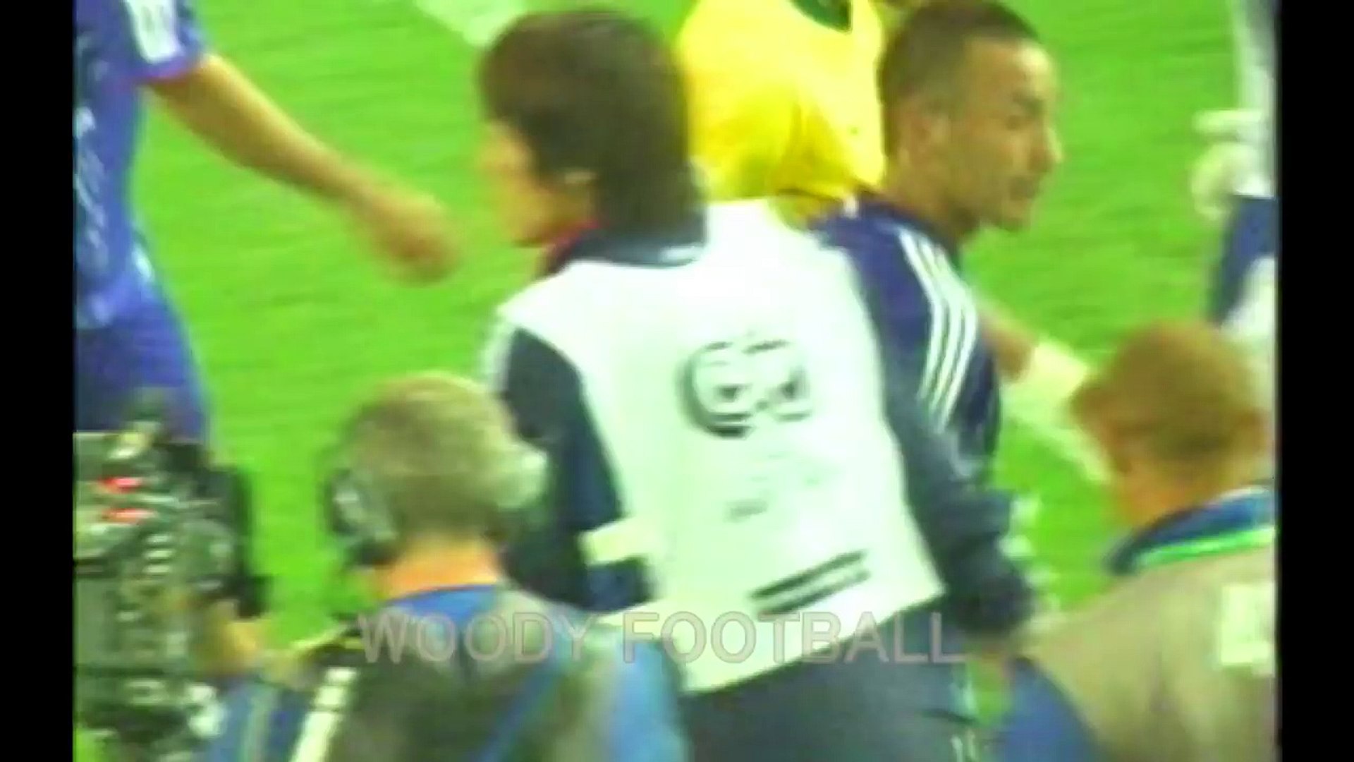 中田英寿 ブチキレる Gk川口能活に対して ブラジル戦の失点に 06 ドイツw杯 Hidetoshi Nakata Video Dailymotion