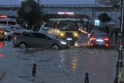 Beklenen Yağış Tekirdağ'ı Vurdu, Hayat Durma Noktasına Geldi