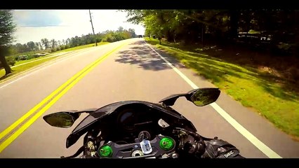 H2 vs. H2R: Key Differences Explained 🏍️