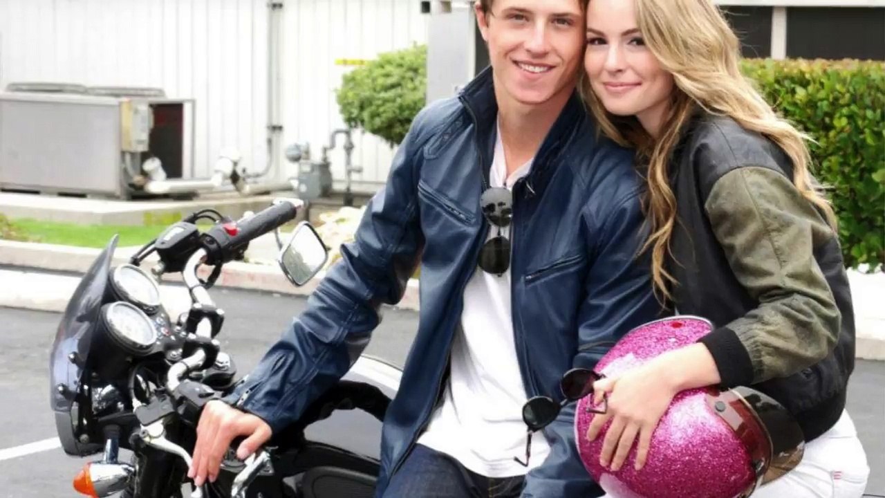 Top 10 Cutest Disney Couples Who Broke up