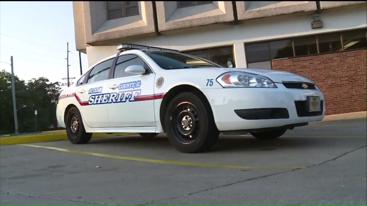Illinois Sheriff`s Deputy Accused of Sexually Assaulting Woman