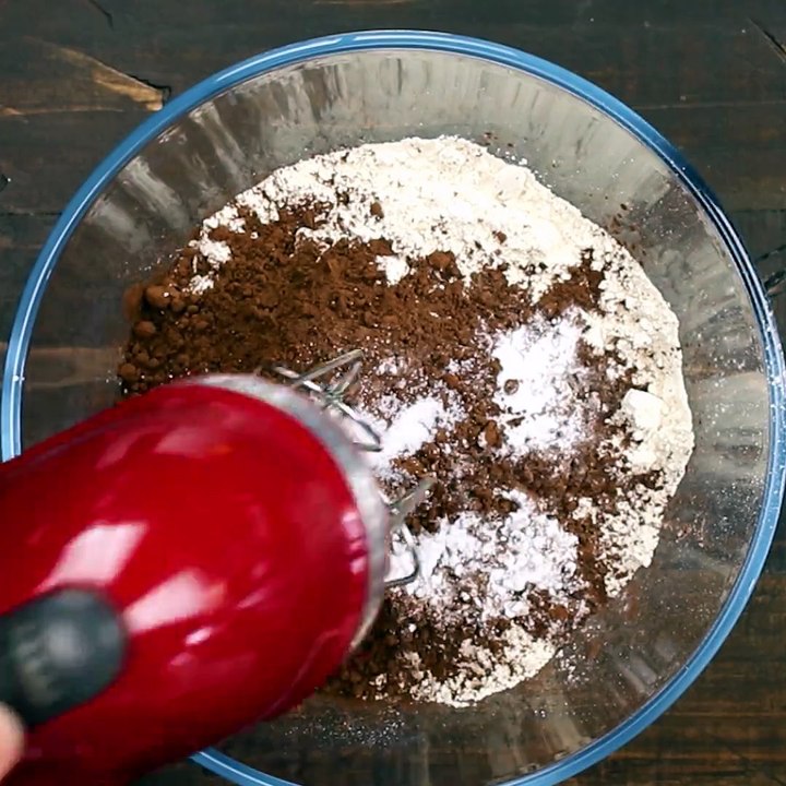 The BEST Chocolate Cake