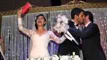 Oyuncu Hazal Filiz Küçükköse, Eşi Tuan Tunalı'dan Boşanıyor