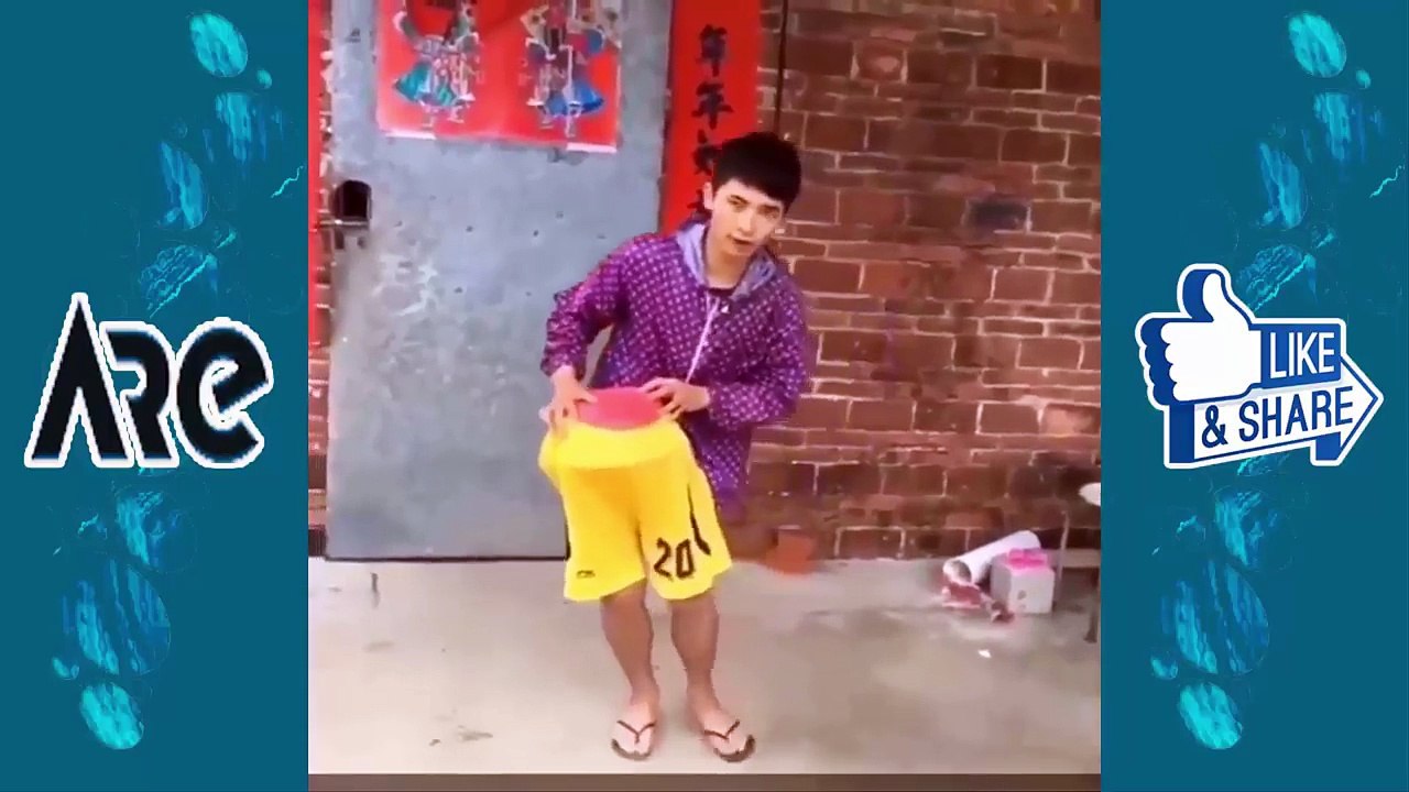 Funny Fails Compilation 2017 - Try Not To Laugh-KoqcdsmJMfA