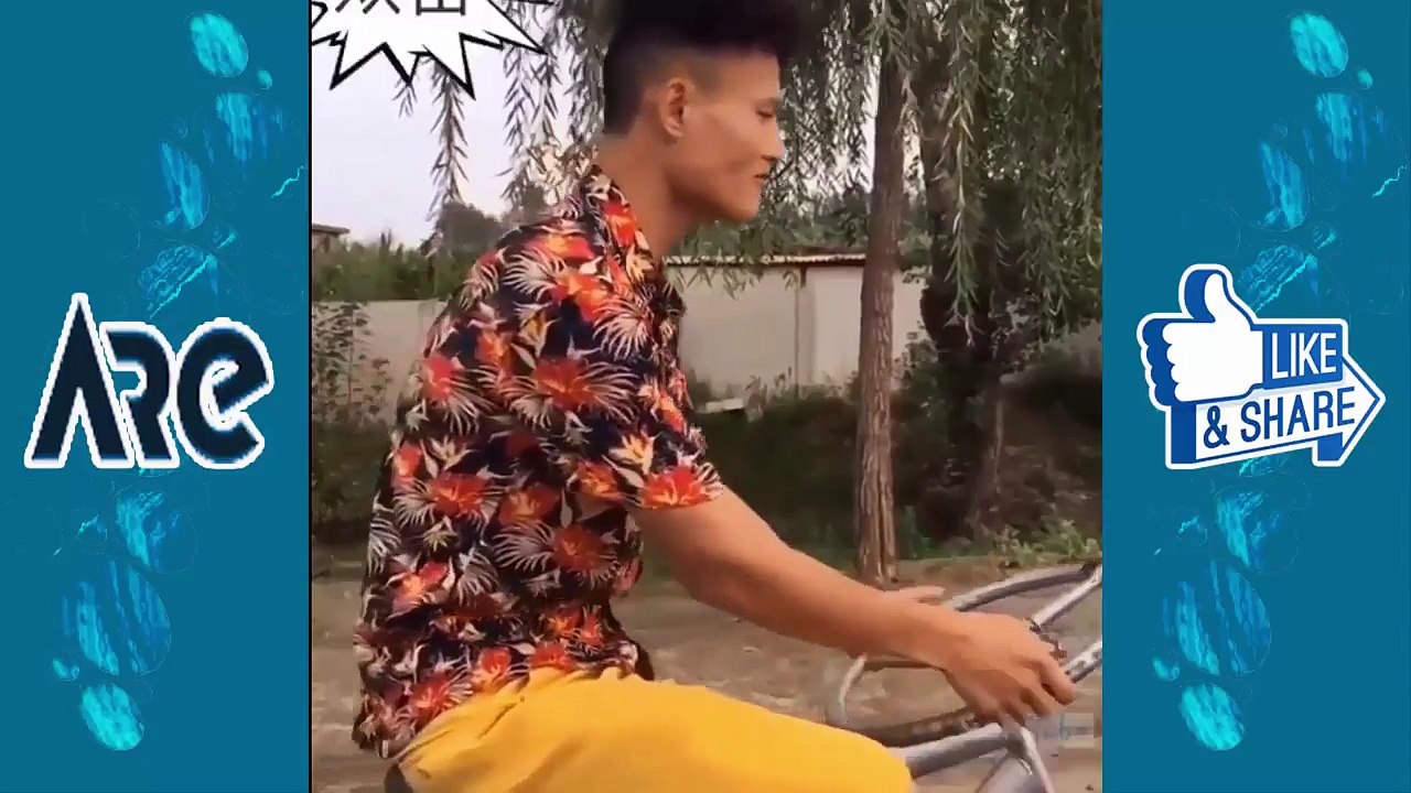 Funny Pranks 2017 _ Try Not To Laugh or Grin Watching Funny Pranks 2017 Compilation-LbdL1K4U82k
