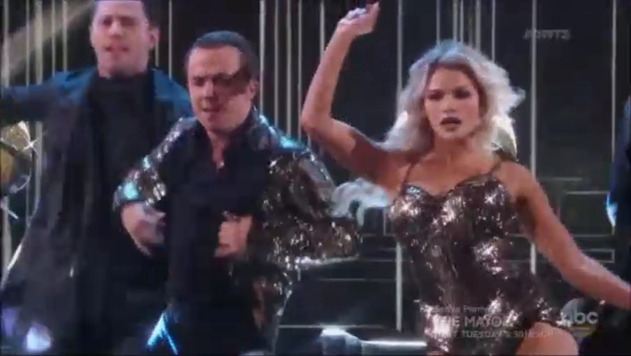 Frankie Muniz & Witney Carson - Cha Cha