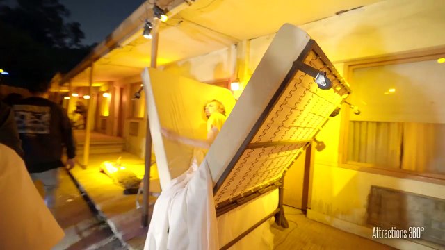 [4K] Chucky, Freddy, Jason, & LeatherFace on Terror Tram - Halloween Horror Nights