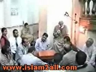 وفاة أحد الشيوخ وهو يلقي درس علم