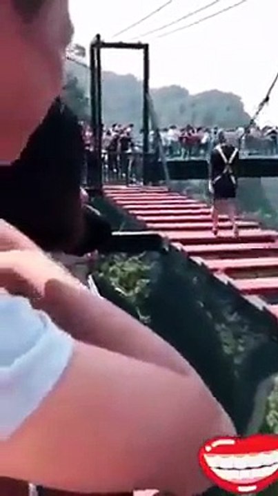 Brave woman vs stupid guy