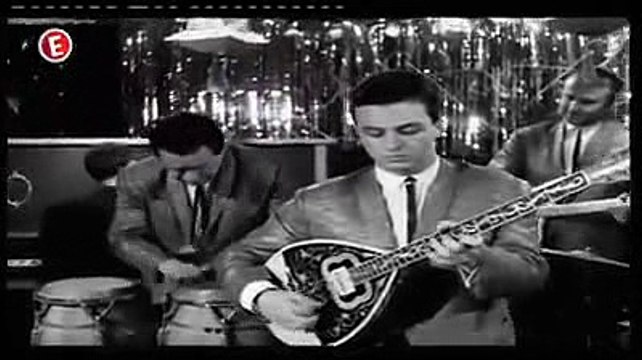 Stelios Kazantzidis Efige Efige * الفنان اليوناني/ ستاليوش كازنتدينيش وأغنية: رحلت