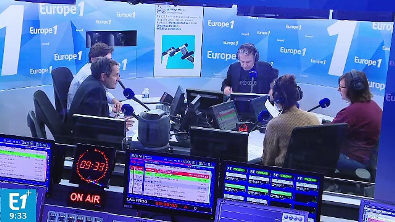 Emmanuel Macron souhaite que les acteurs du numérique paient des impôts