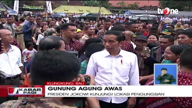 Presiden Joko Widodo Kunjungi Posko Pengungsian Gunung Agung