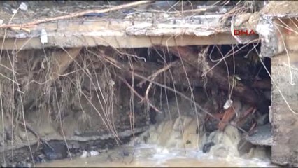 Artvin - Arhavi'de Dere Yatağı Üzerindeki Yapı Kabus Oldu!