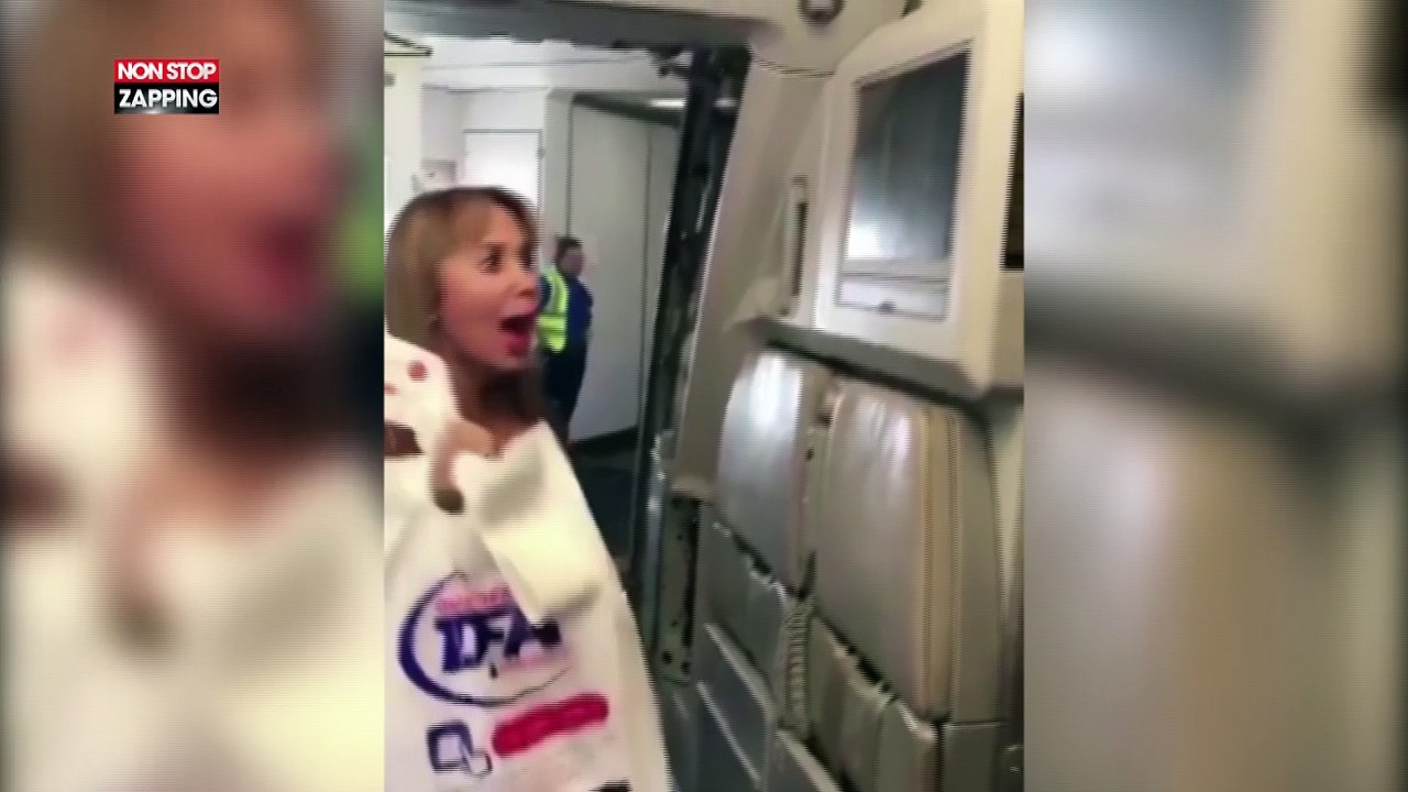 Un pilote de l'air fait une surprise à sa mère qui embarque dans son avion (vidéo)