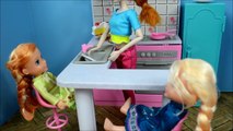Elsa And Anna Toddlers BEDTIME BEFORE SCHOOLl! -Elsa And Anna Toddlers Bath