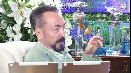 Bediüzzaman hadislerden ve ayetlerden kıyametin tarihini belirtiyor.